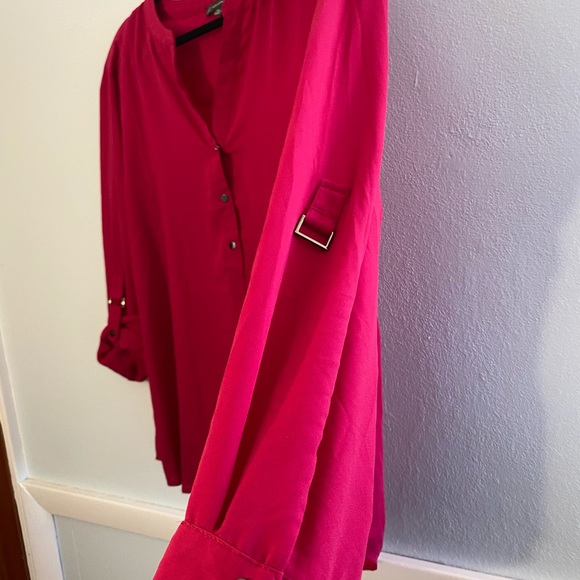 Adrianna Papell Solid Vivid Pink V Neck Blouse - Picture 4 of 7